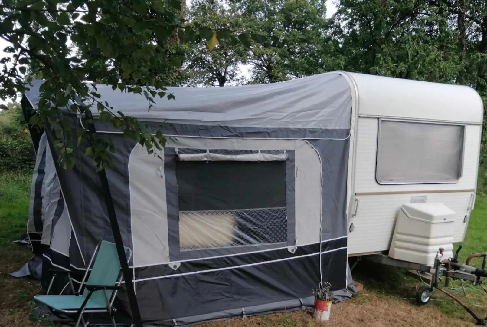 Campsite Camping Le Val Aux Fees - Broceliande Concoret France