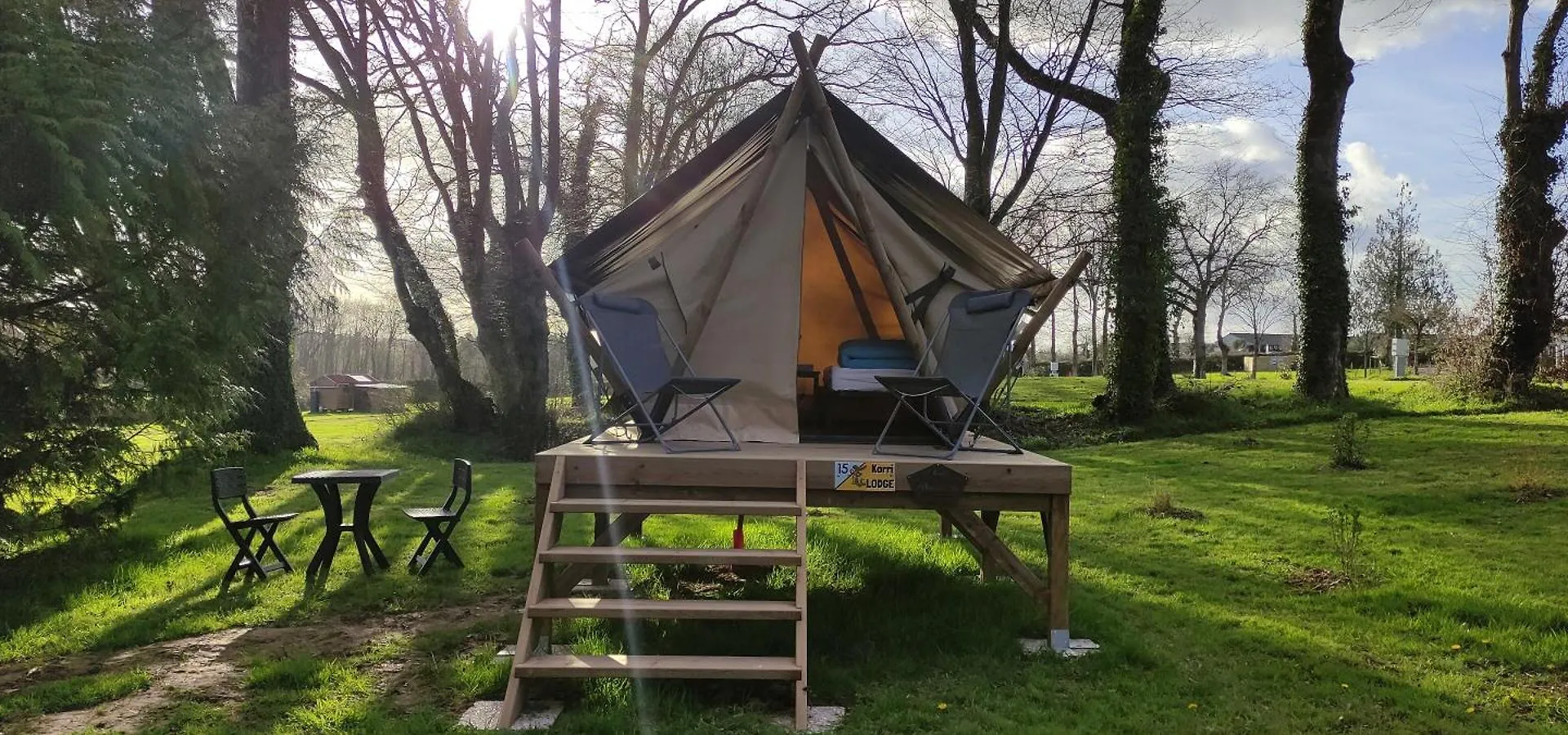 Camping Le Val Aux Fees - Broceliande Concoret 0*,  France