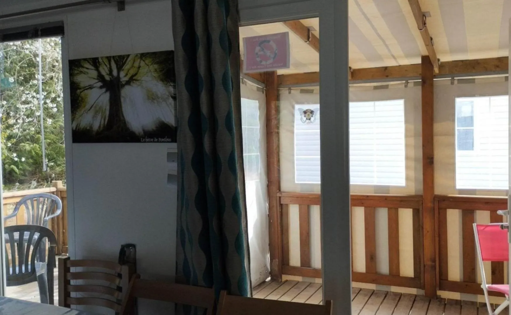 Camping Le Val Aux Fees - Broceliande Concoret Campsite
