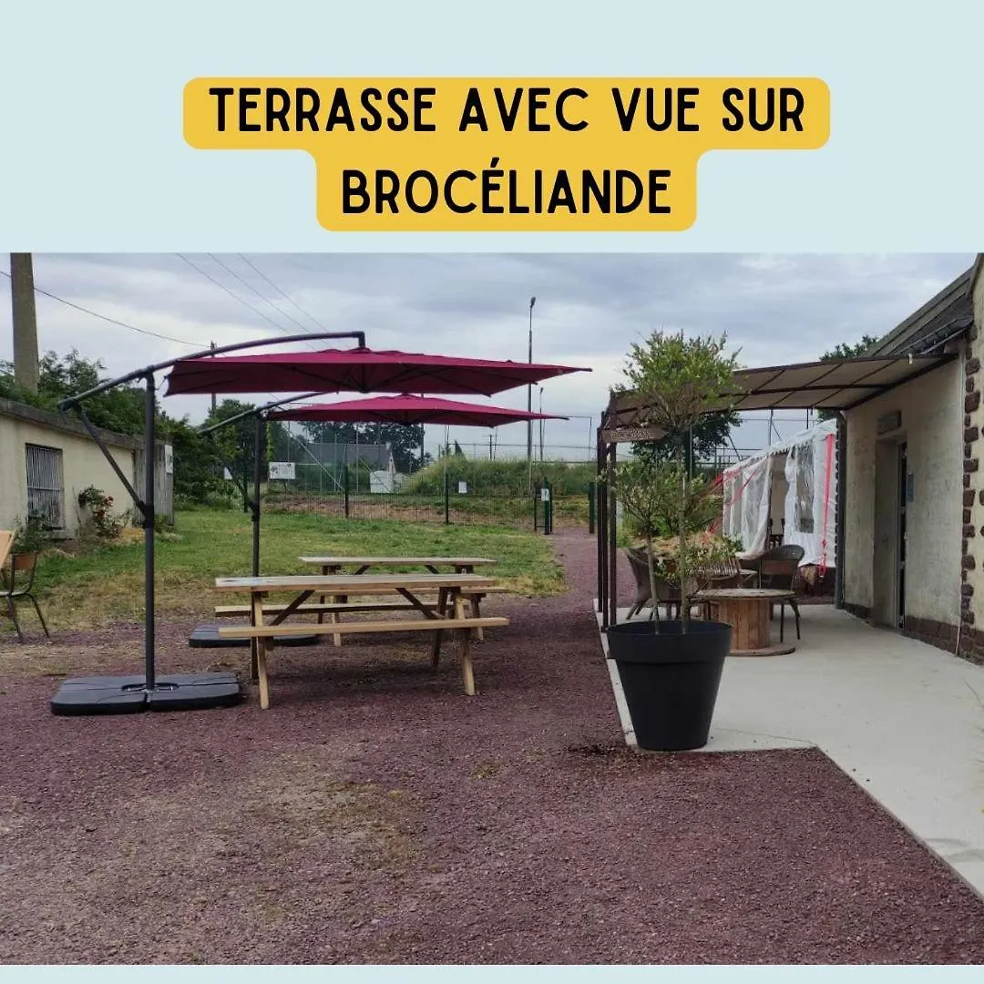 Camping Le Val Aux Fees - Broceliande Concoret 0*,