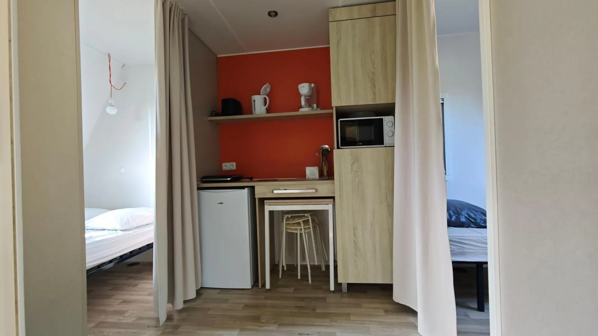 Campsite Camping Le Val Aux Fees - Broceliande Concoret